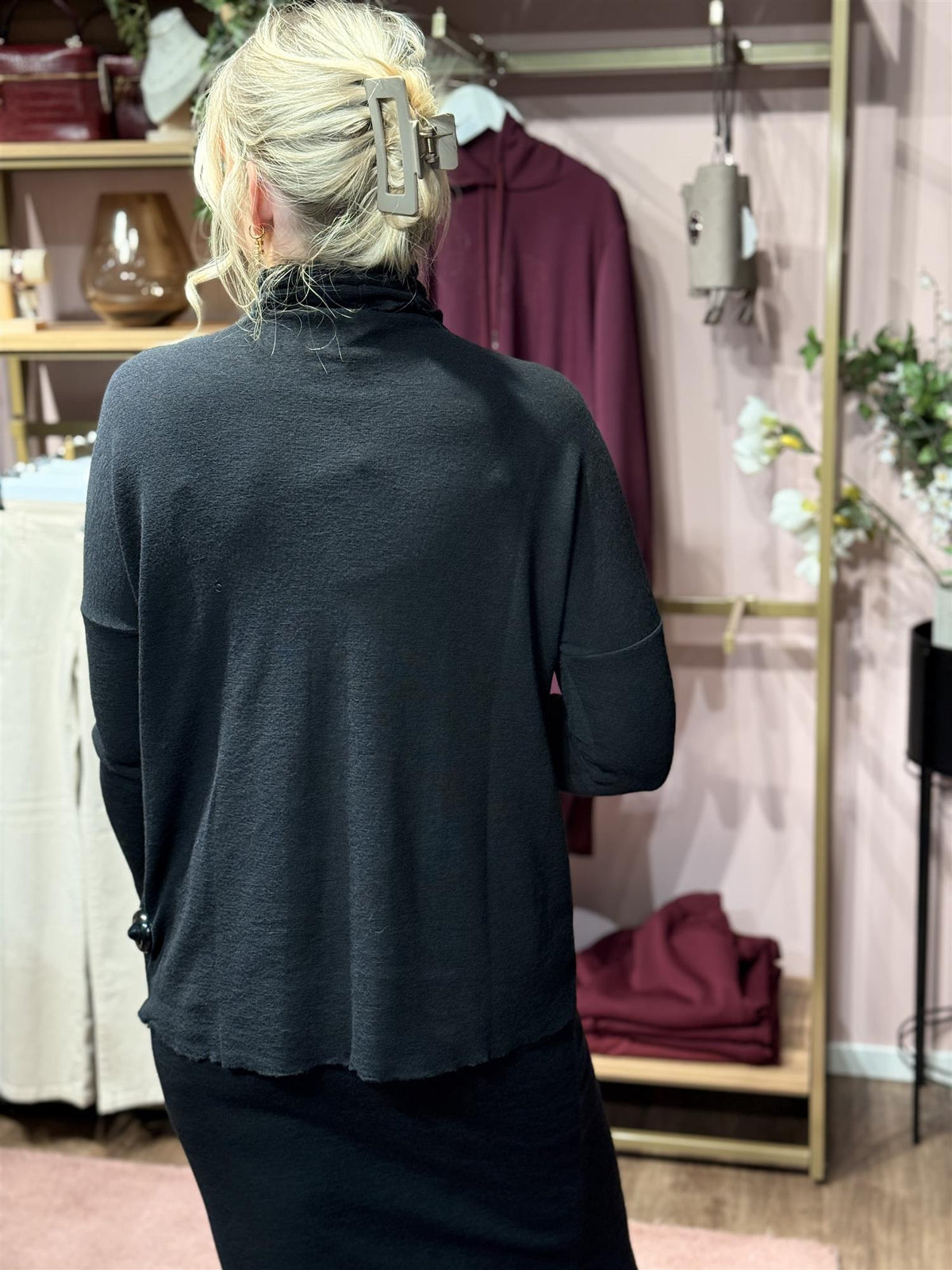 Shirt loose w/roll neck Black