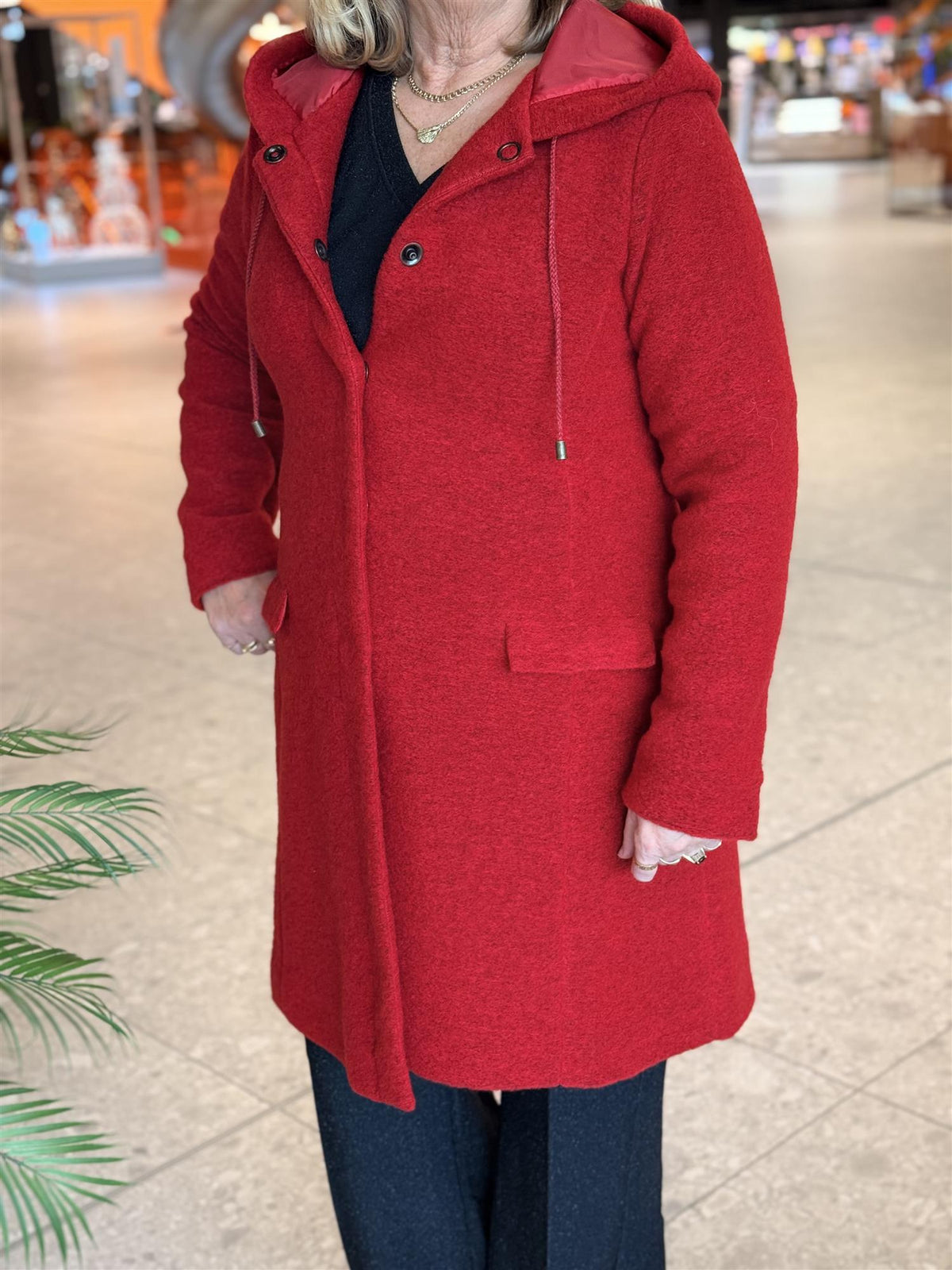 Kåpe m Hette/vannavvisende Rød