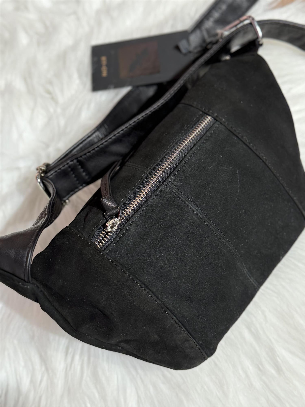Suede Bumbag Black w. Silver