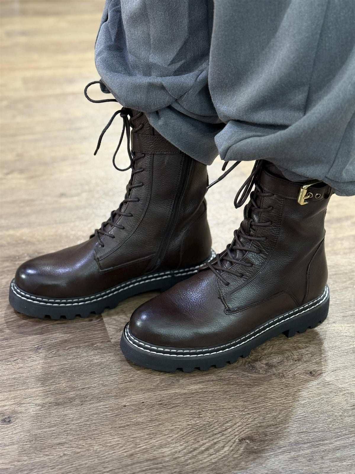The Moon Boots Brown