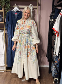Kjole Lucy Lang Cream