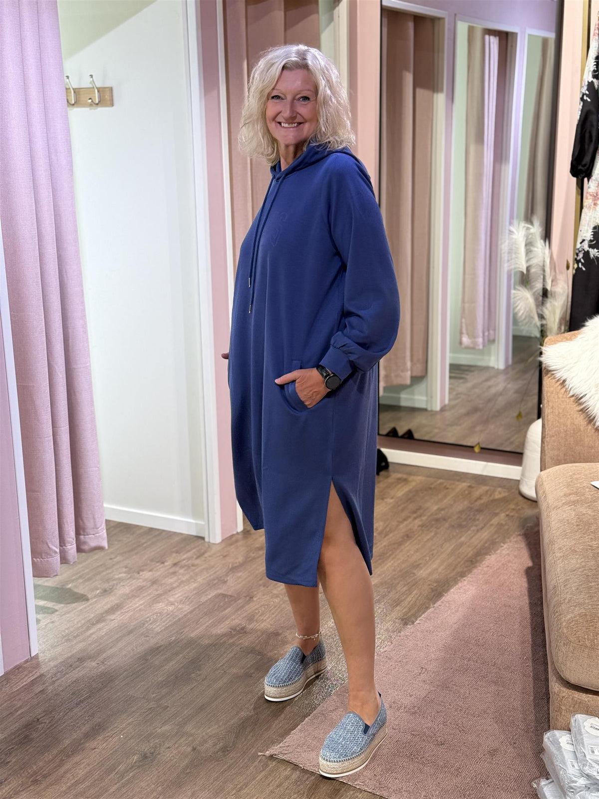 Hette-Kjole Mya True Blue