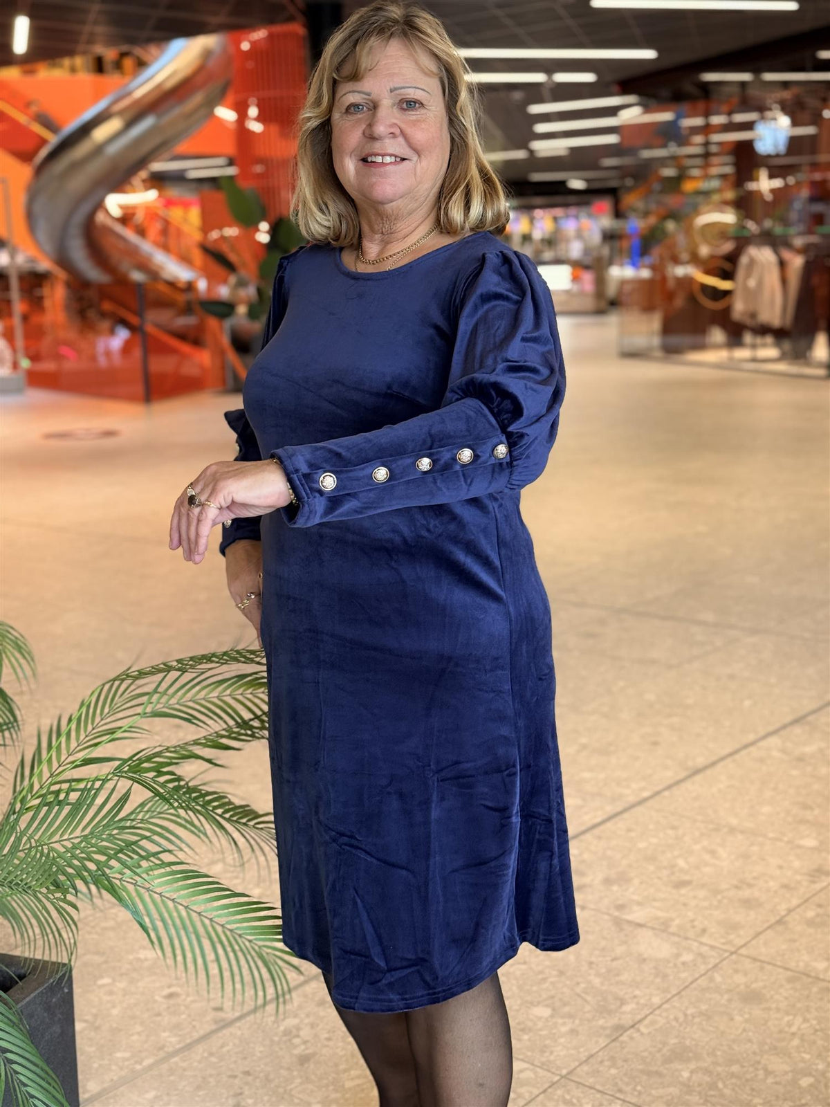 Kjole Tea Velour Navy