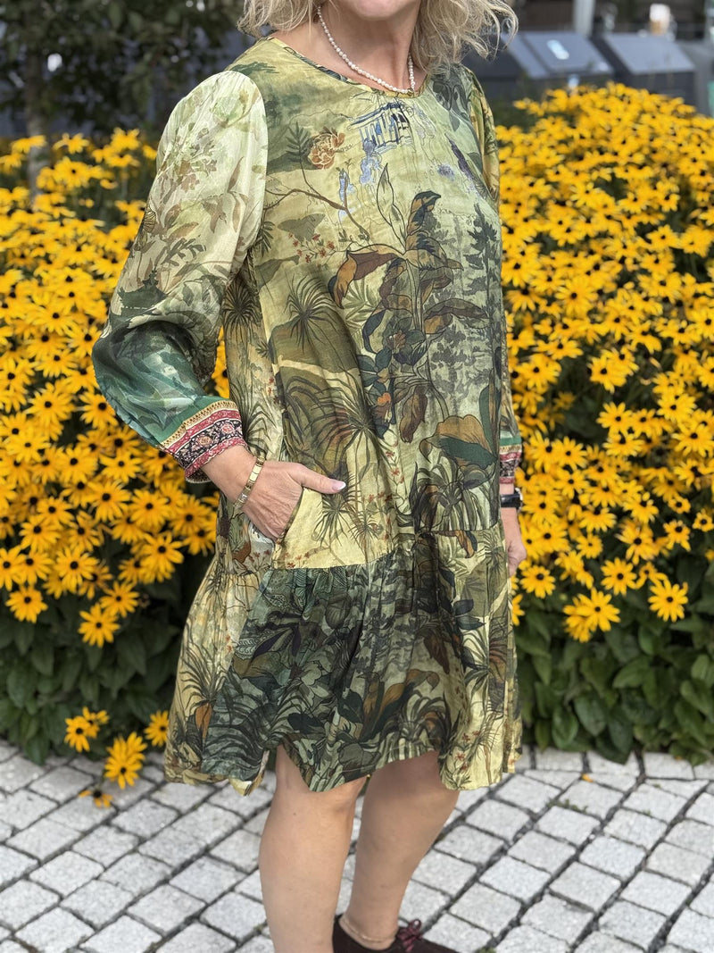 Digital Dress Drop Waist
