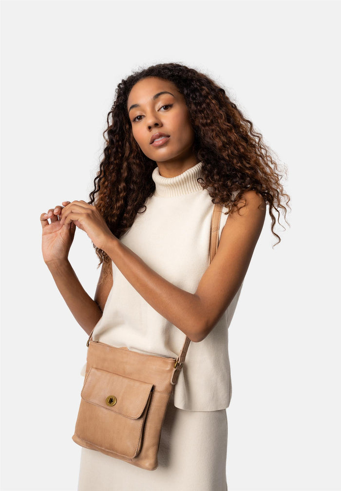 Kay Urban Taupe