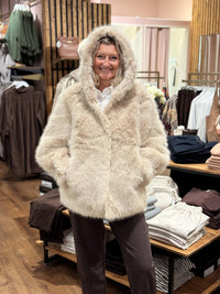 Hood Minky Jacket - Offwhite