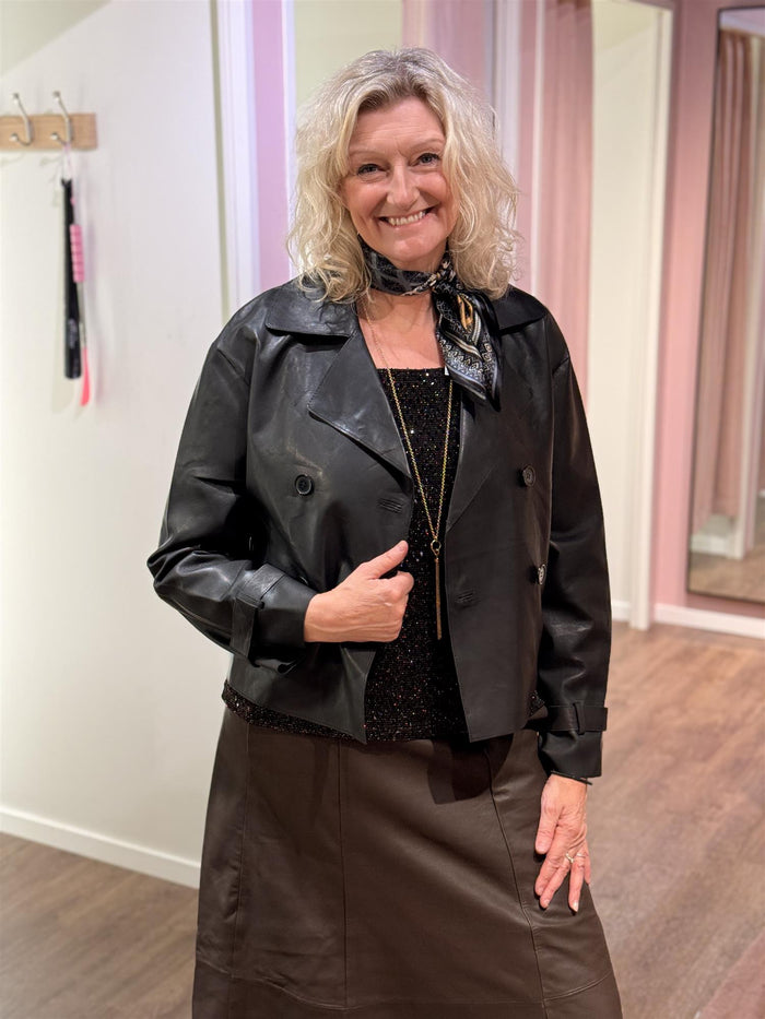 Short Leather Trenchcoat Black