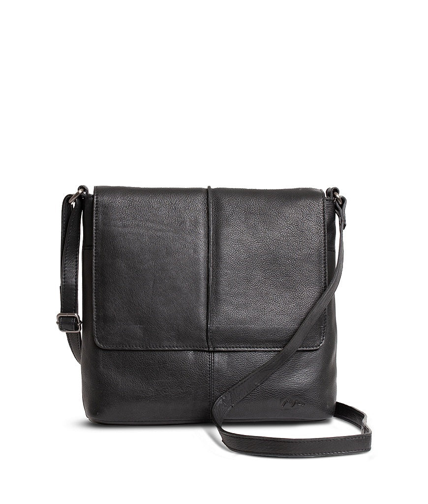 Tiramisu Leather Split Flapbag Black