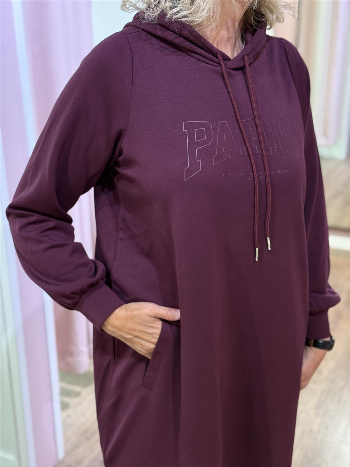 Hette-kjole Mya Maroon