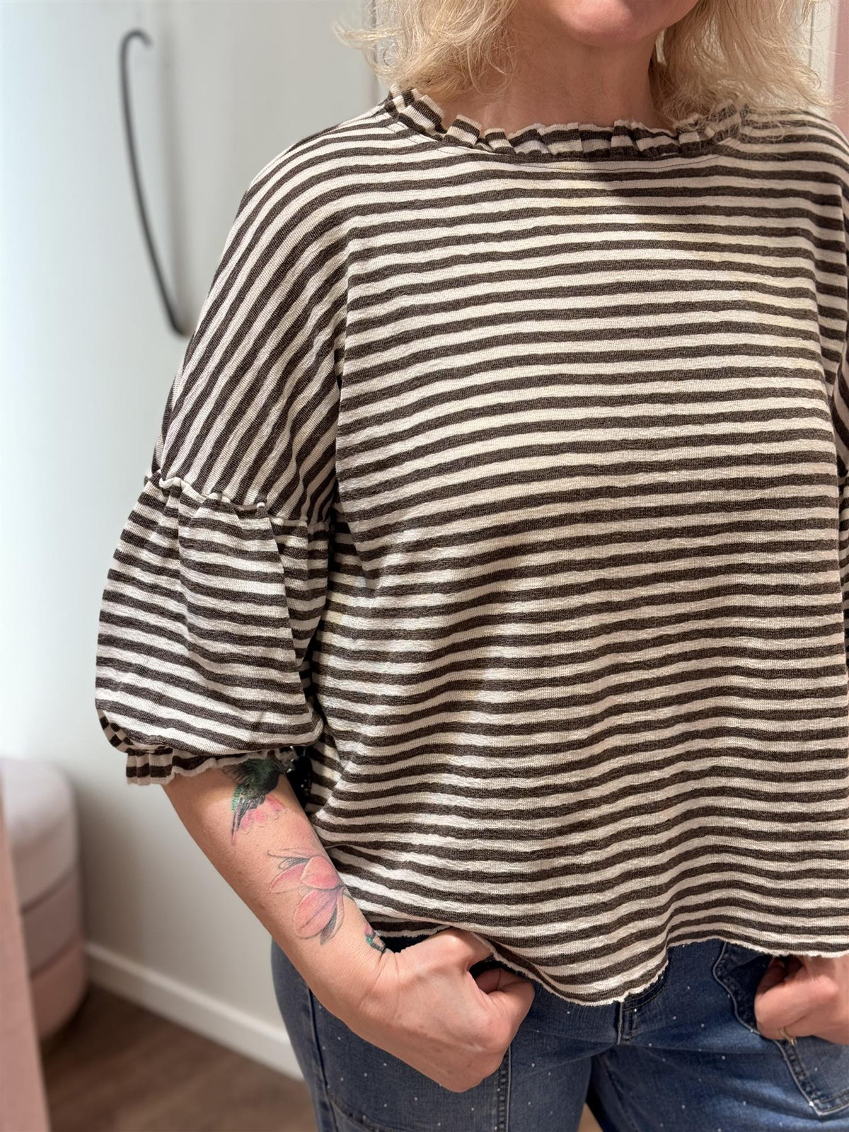 Shirt Wide Ruffle Neck 3/4 White/Earth Melange Stripe