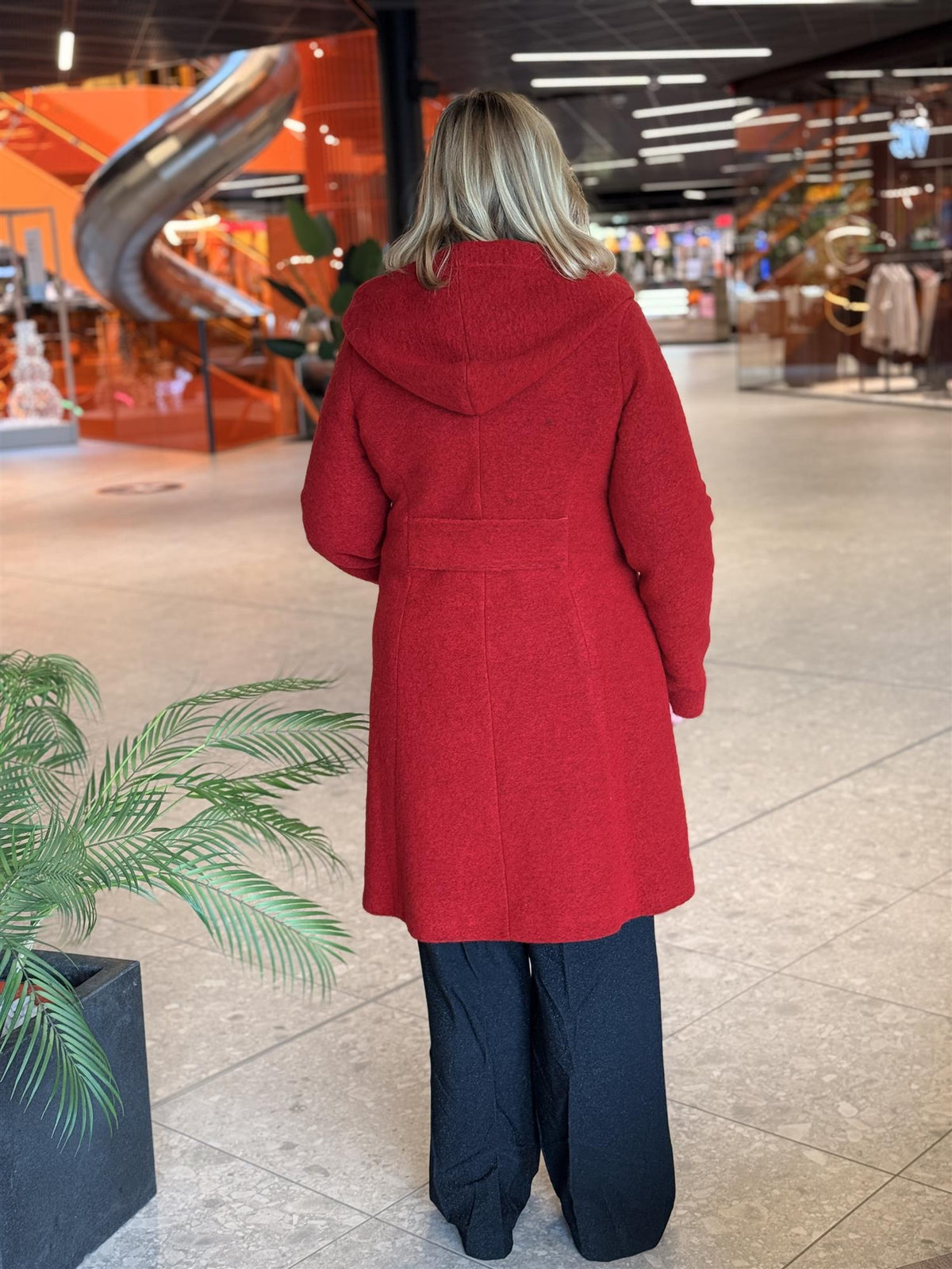 Kåpe m Hette/vannavvisende Rød