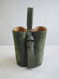 Bøtteveske Semsket Skinn Oliven