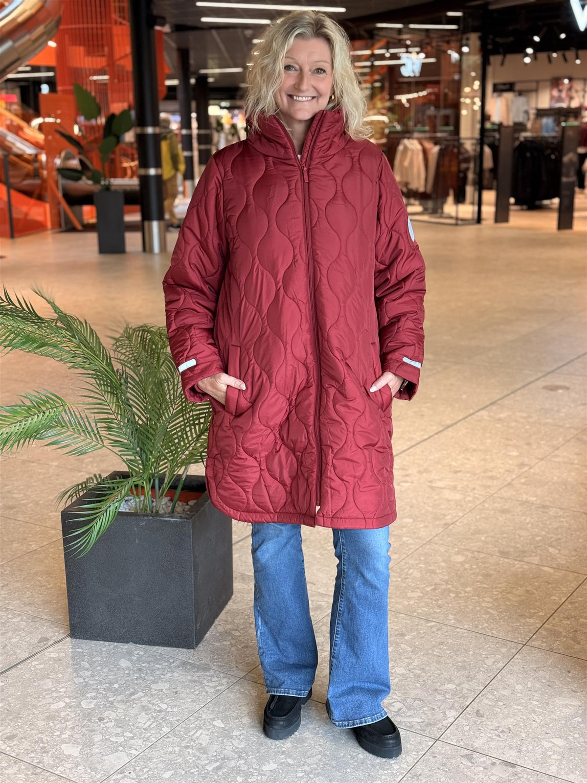 Jakke Tinley Burgunder