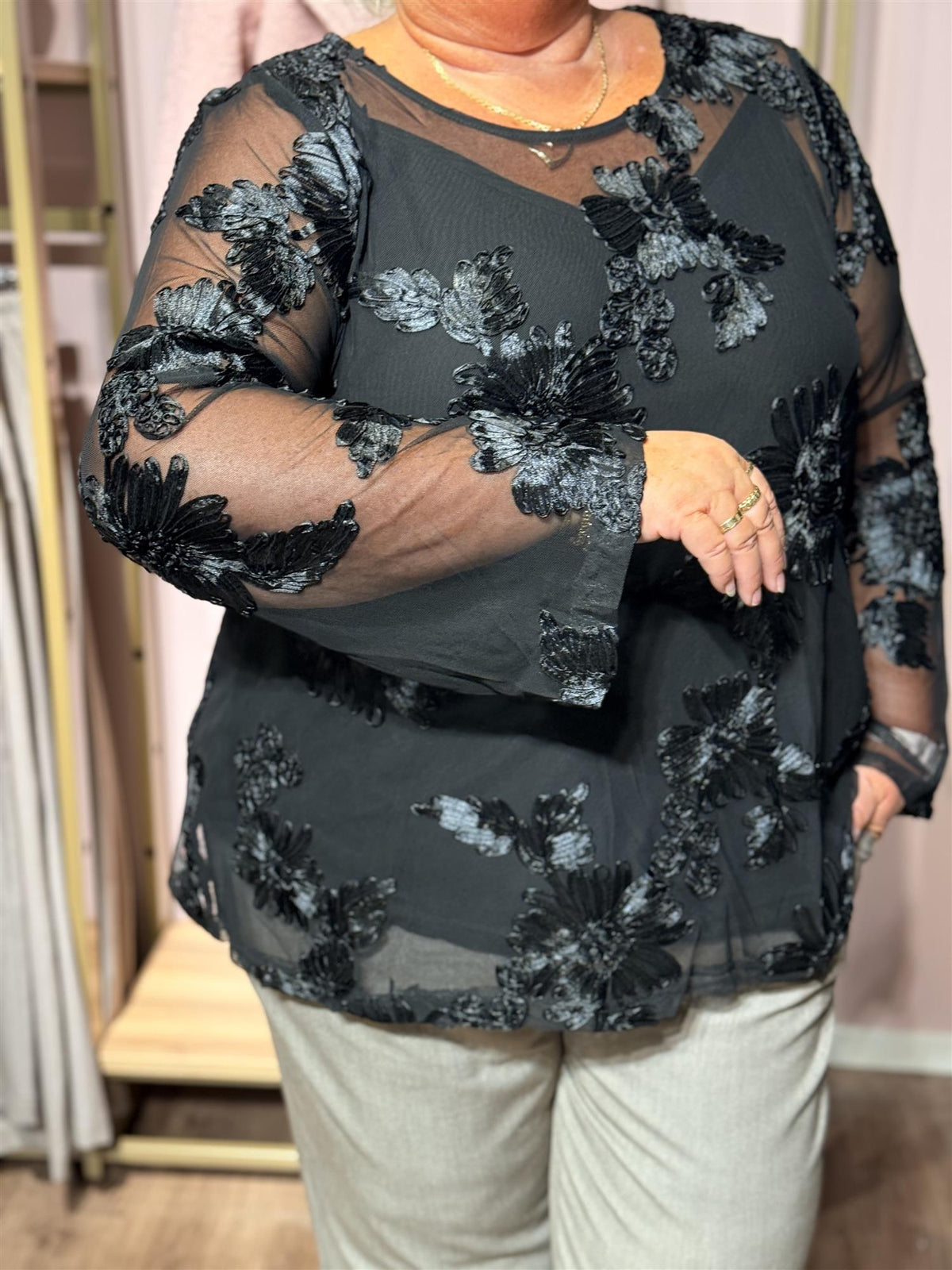 KCjuliana Top Black Deep