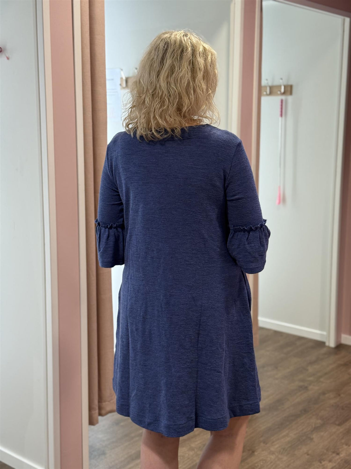 Dress w/trumpet cuff Indigo Melange