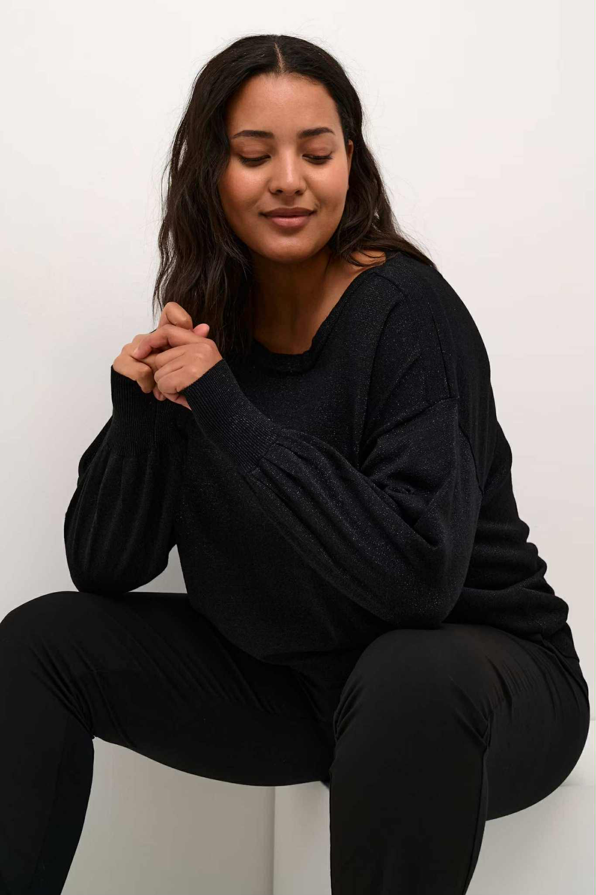 KCregitta Knit Pullover Black Deep