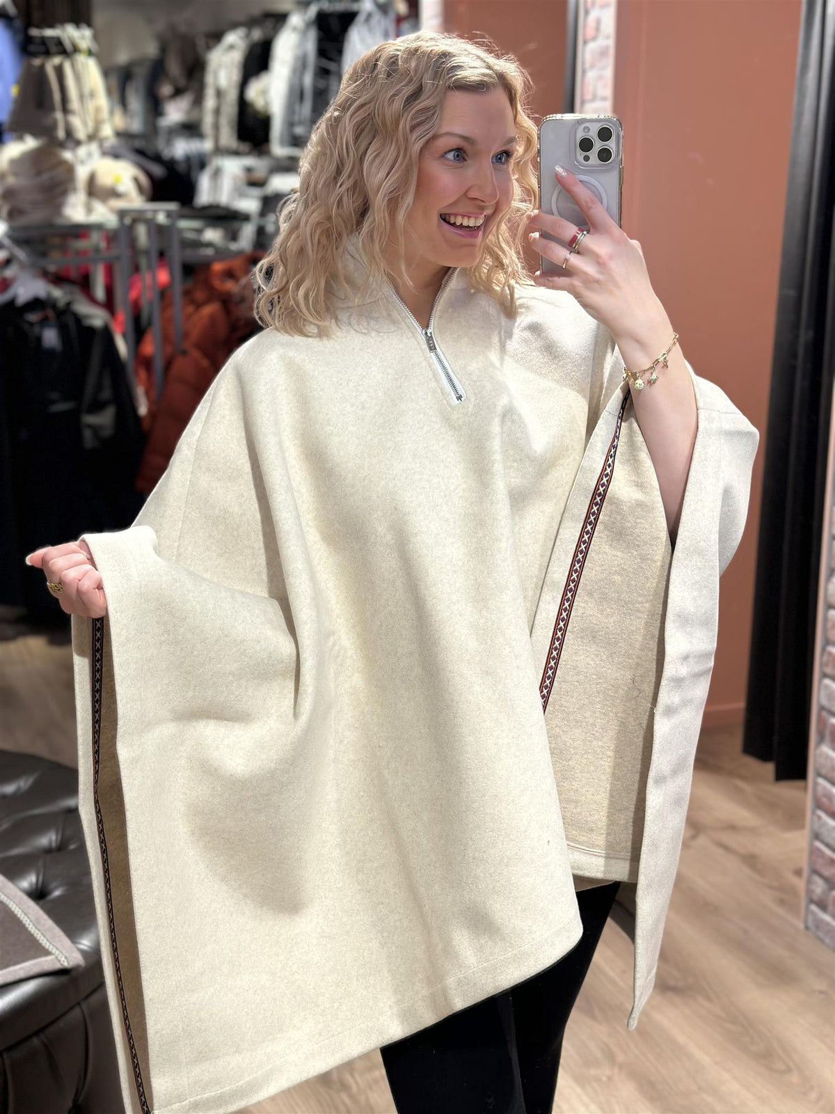 Skyfaling Poncho Birch