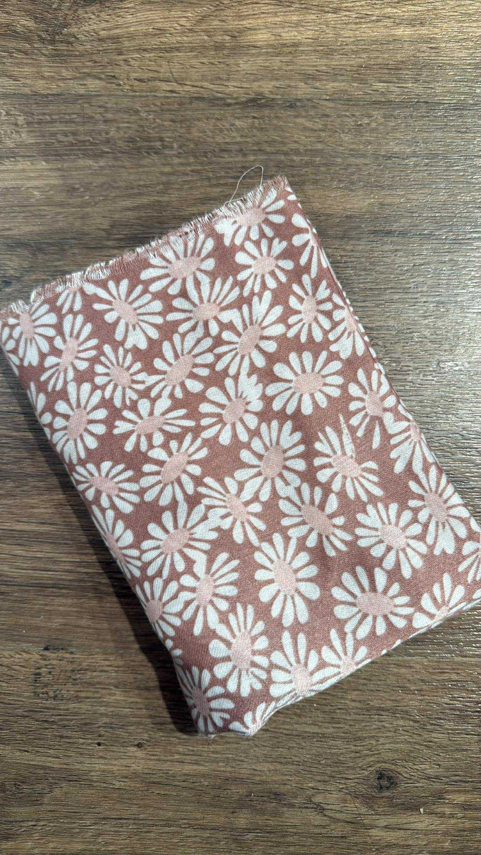 Skjerf Diz, Margeritt Rose