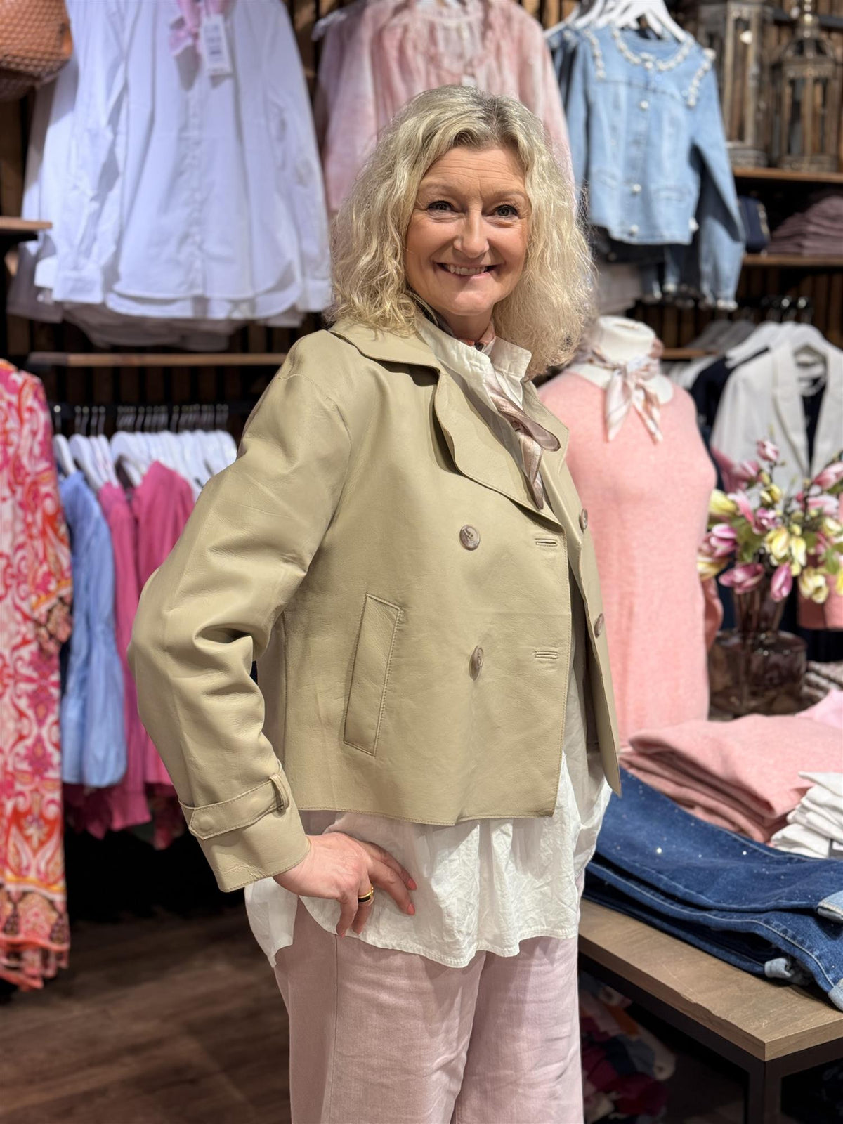 Short Leather Trenchcoat Beige