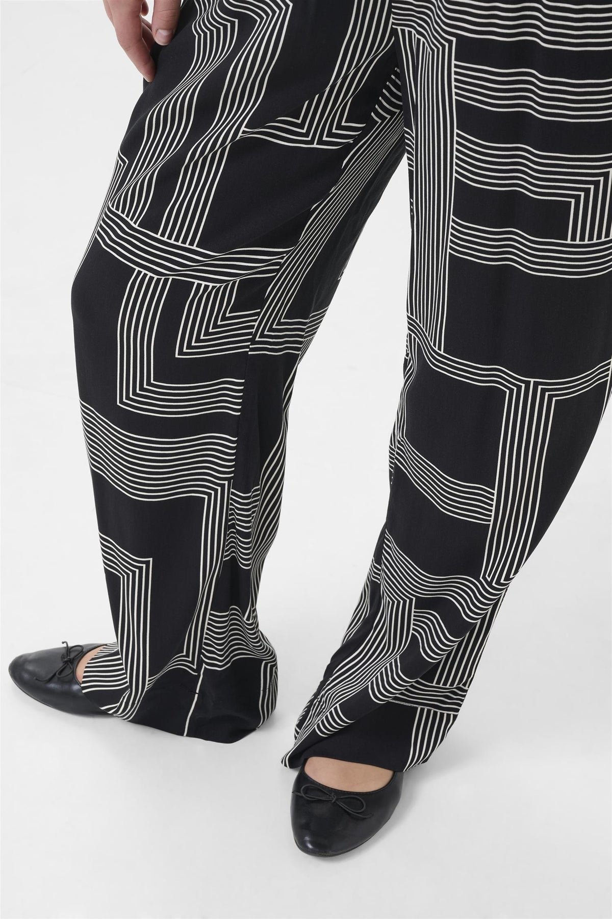 KCdonna Pants