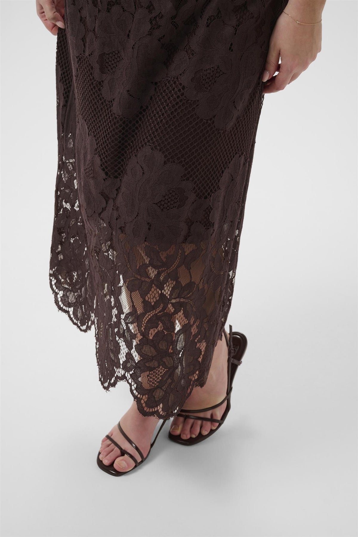 KCcarley Lace Skirt