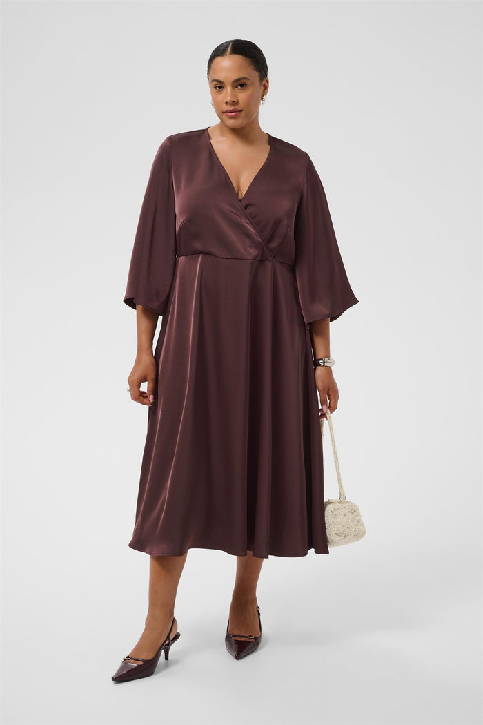 KCgunhilda Dress Fudge