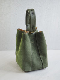 Bøtteveske Semsket Skinn Oliven