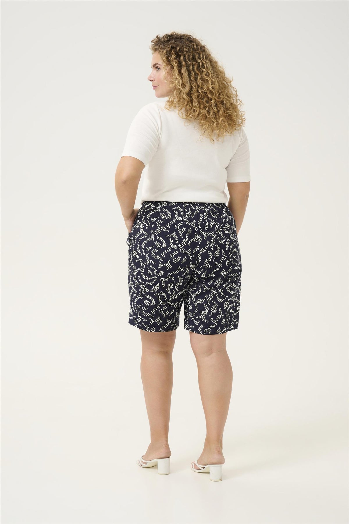 KCbeate Shorts Marine