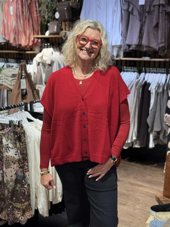 MaLucanne Cardigan Red Dahlia