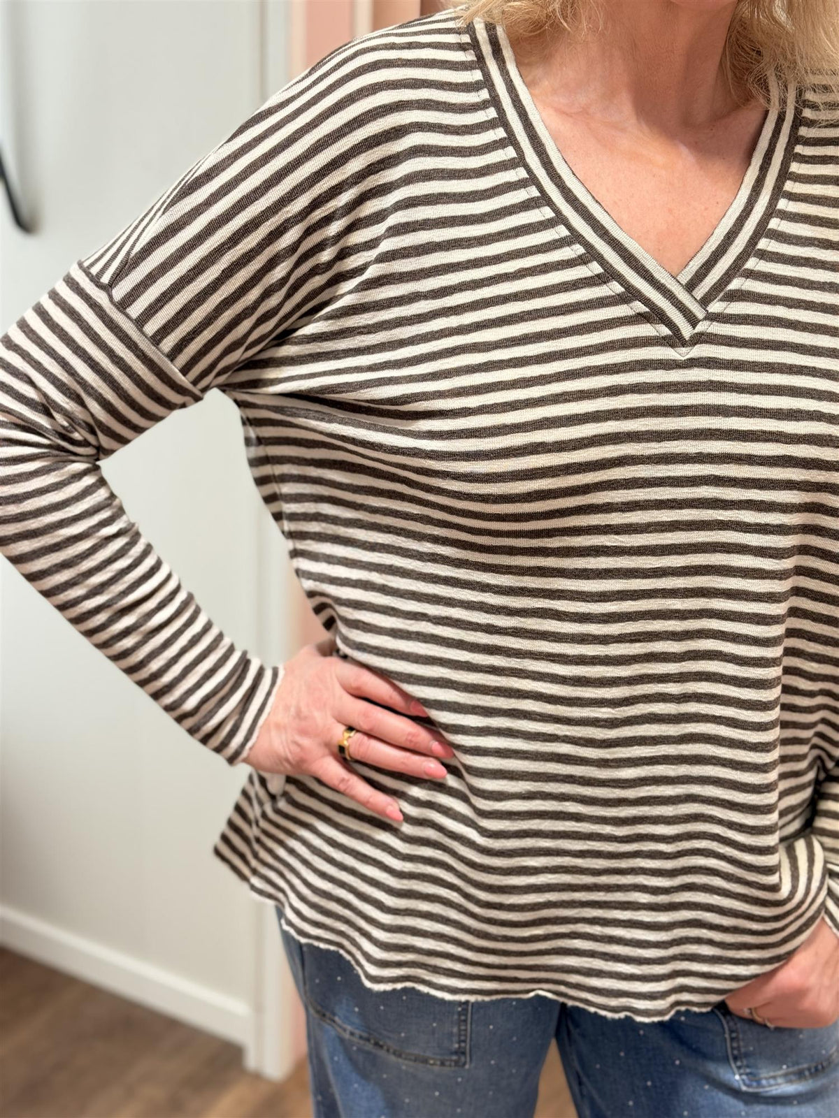 Shirt loose w/panelled v-neck earth/white melange