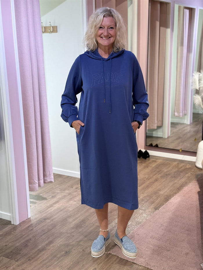 Hette-Kjole Mya True Blue