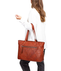 Tiramisu Leather Braided Totebag Cognac