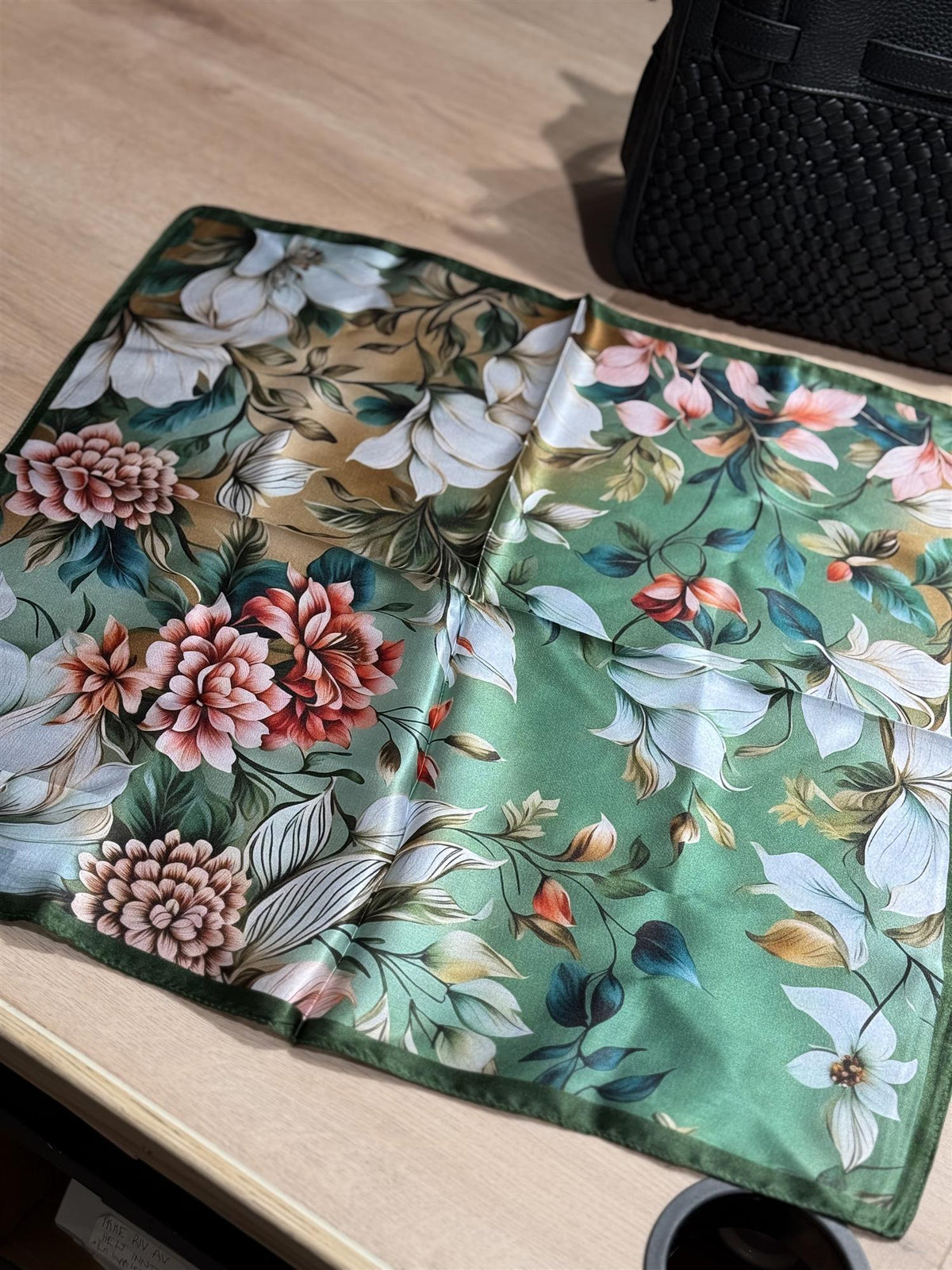 Skjerf Lite Grønn Blomst Silke