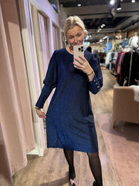 Kjole Tea Lux Navy (Glitter)