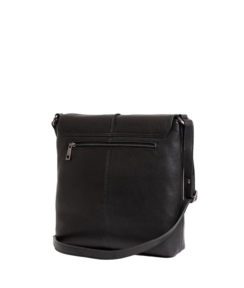 Tiramisu Leather Split Flapbag Black