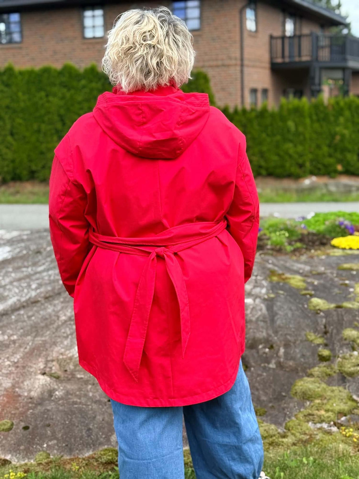 Regnjakke Tomatrød