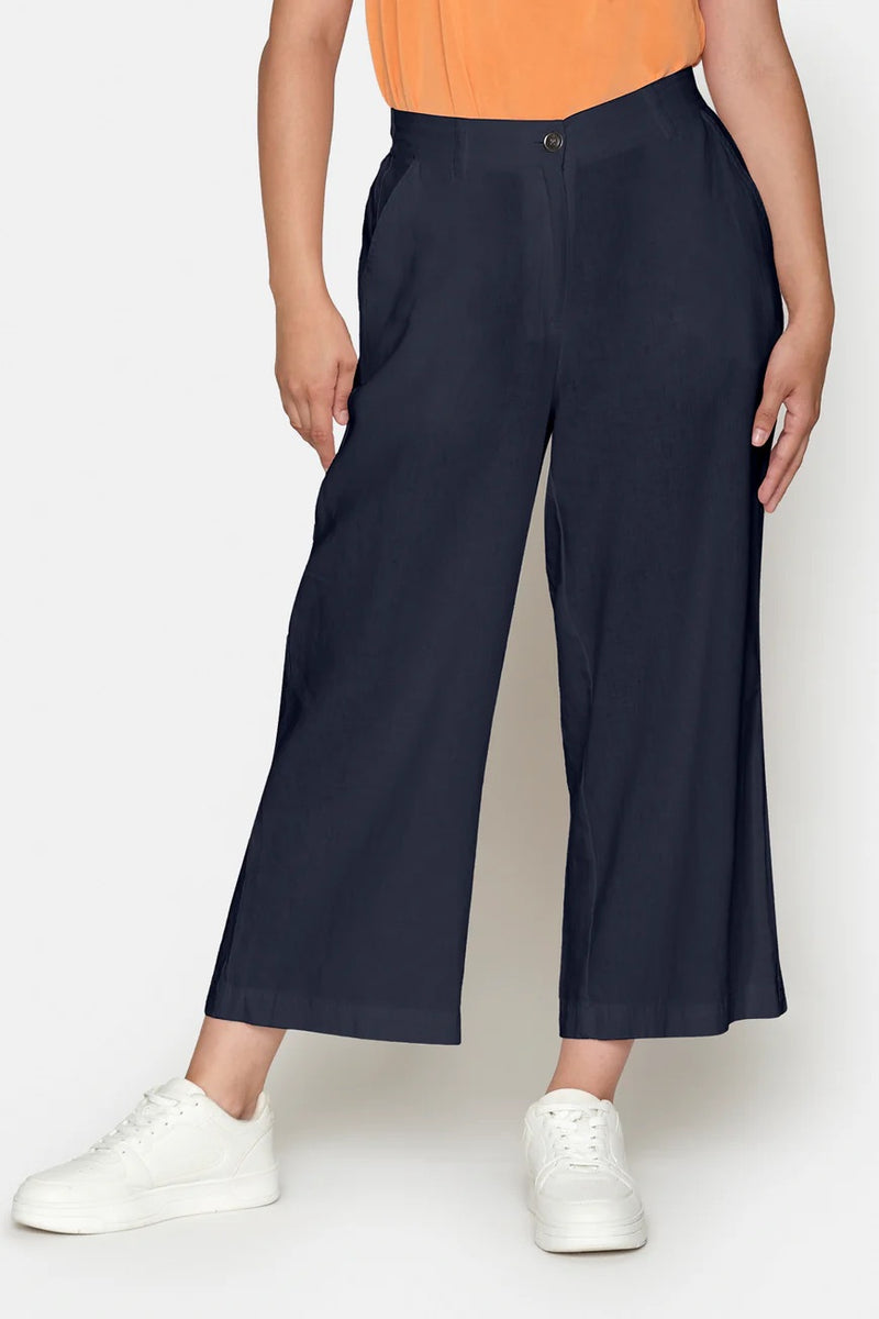 Capri Lin Navy