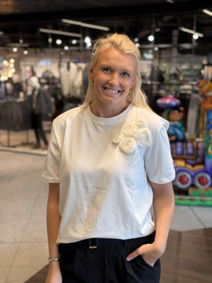 T-skjorte Lise - Offwhite