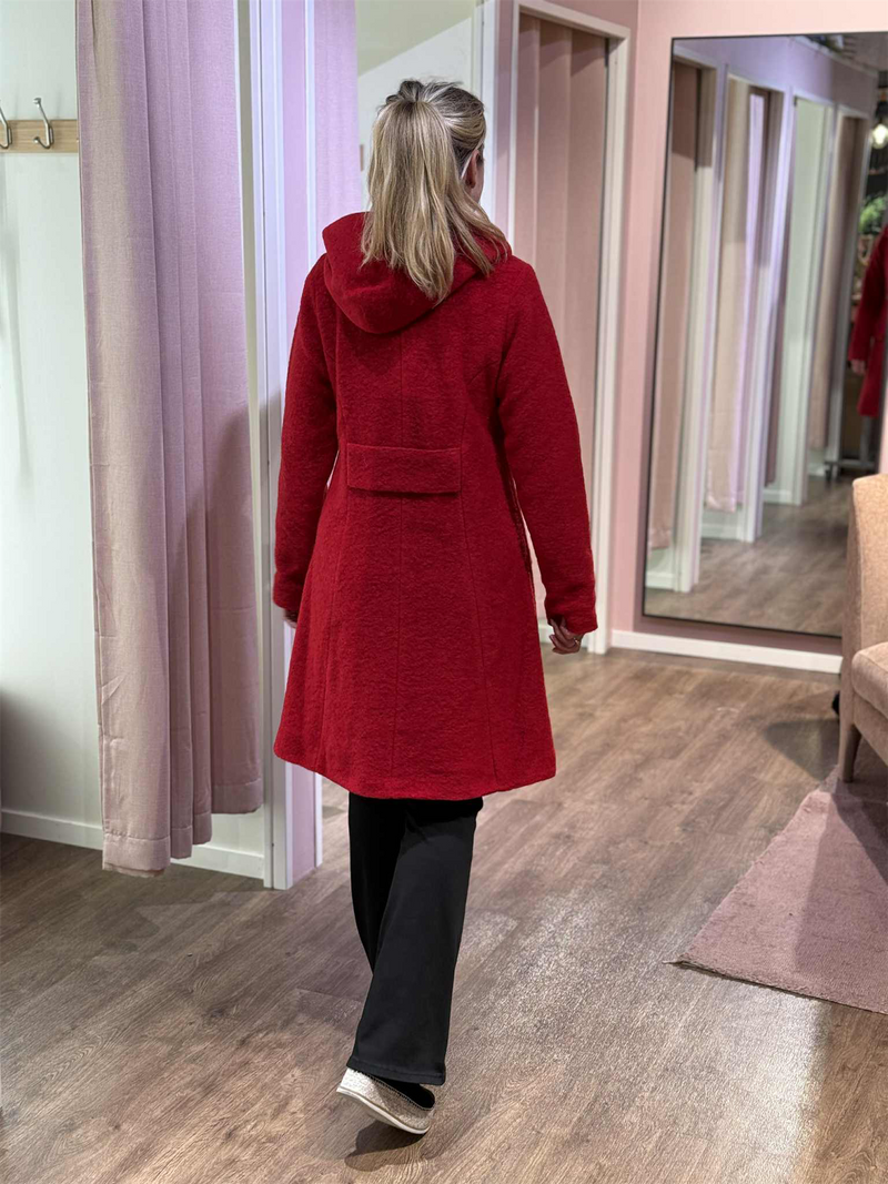 Kåpe m Hette/vannavvisende Rød