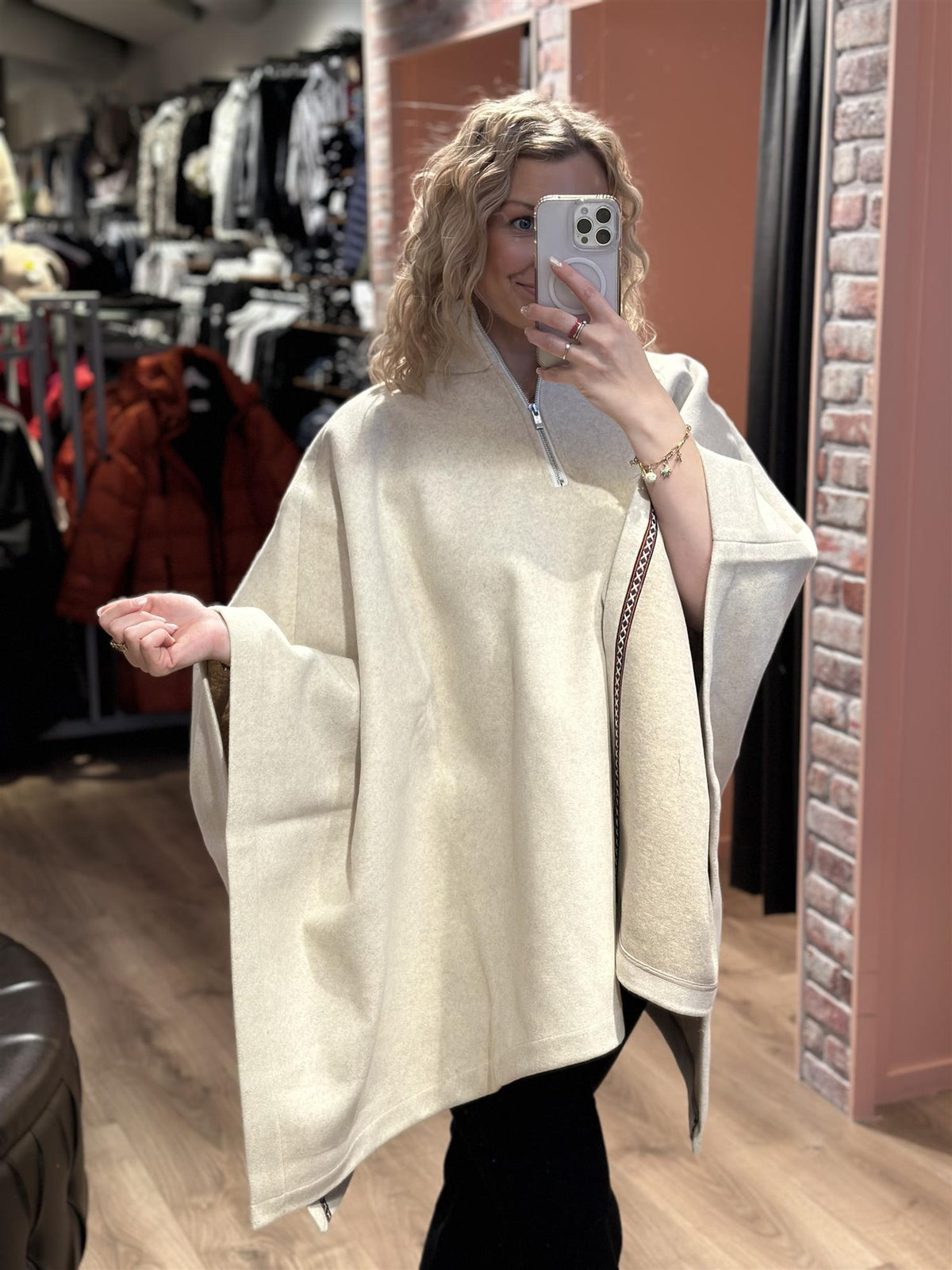 Skyfaling Poncho Birch