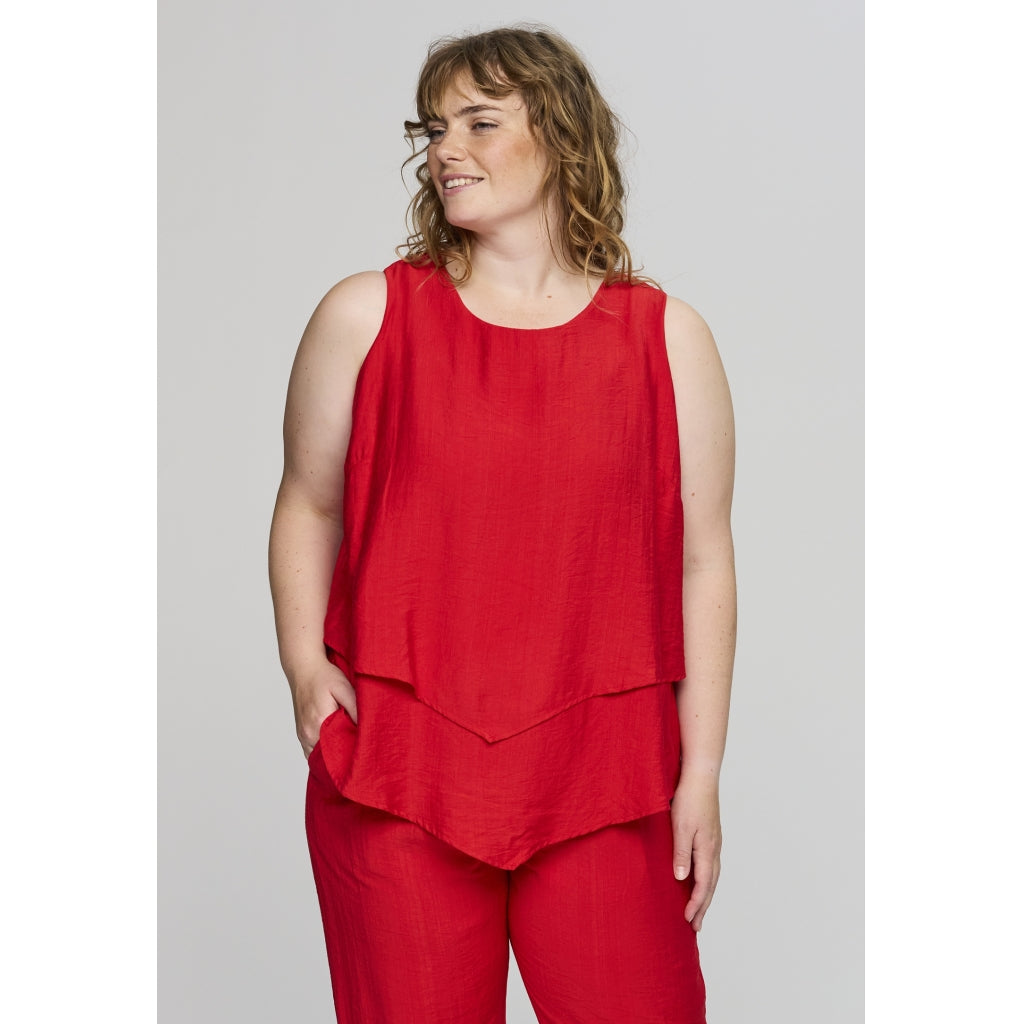 SAubrey top Red