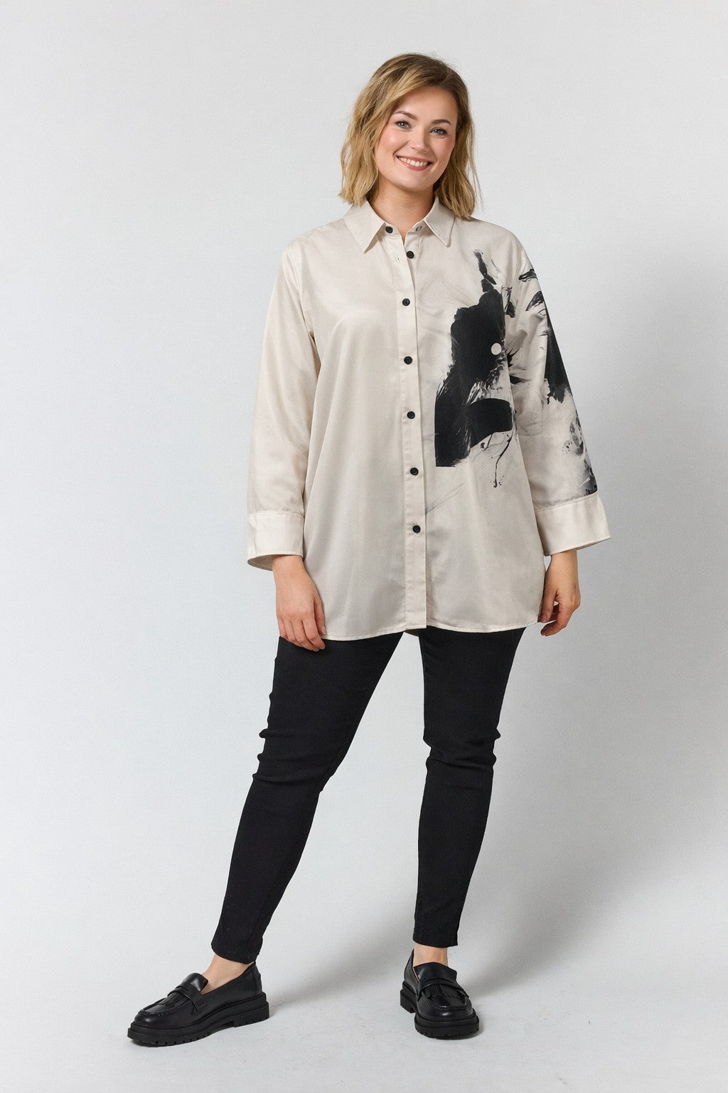 GEnya Shirt with print - Offwhite with print