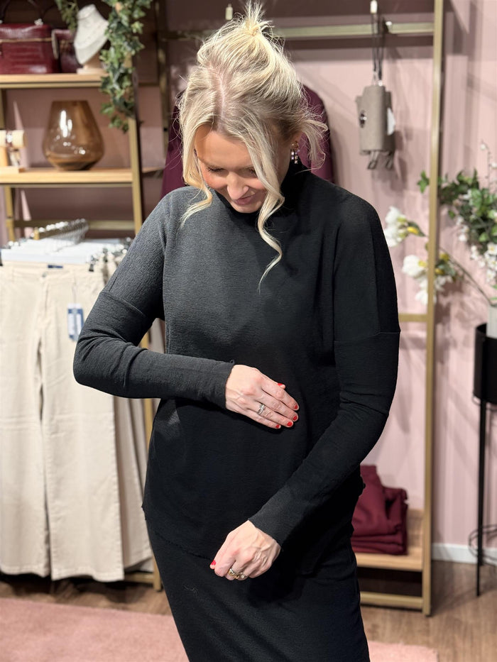 Shirt loose w/roll neck Black