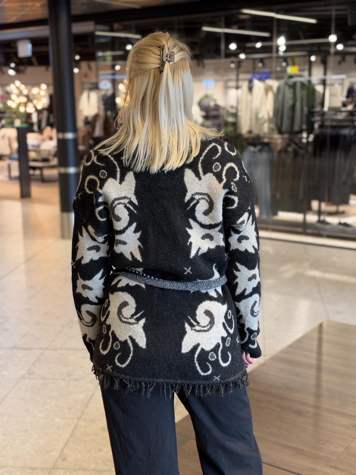Frill Kiel Cardigan - Black