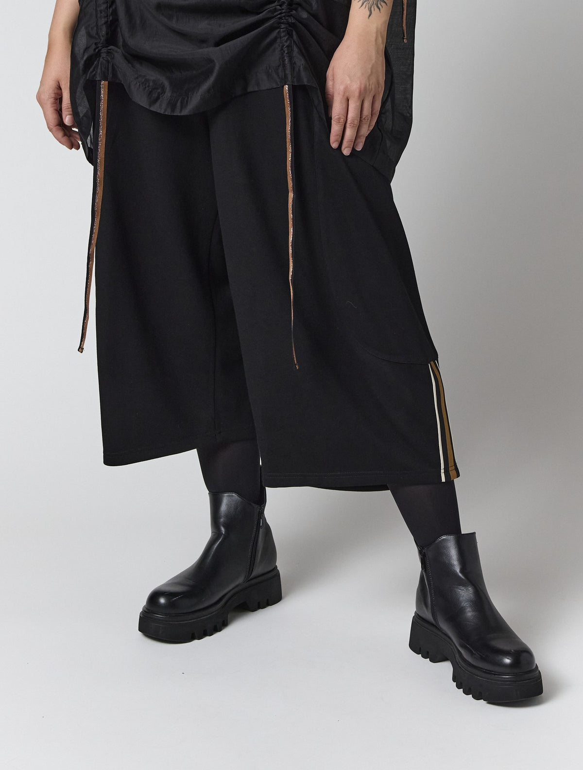 GMillea pants