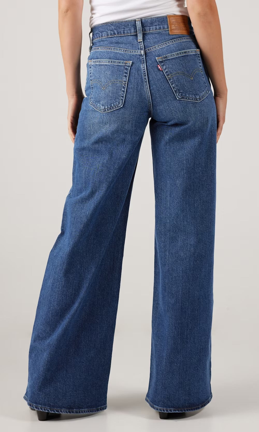Levis 728 High Rise Wide Leg Woodstock